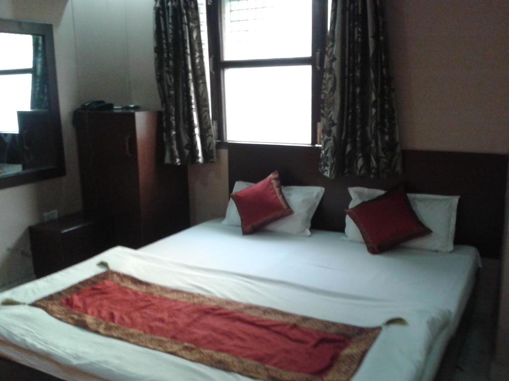 Hotel Hridey Inn Nova Deli Quarto foto